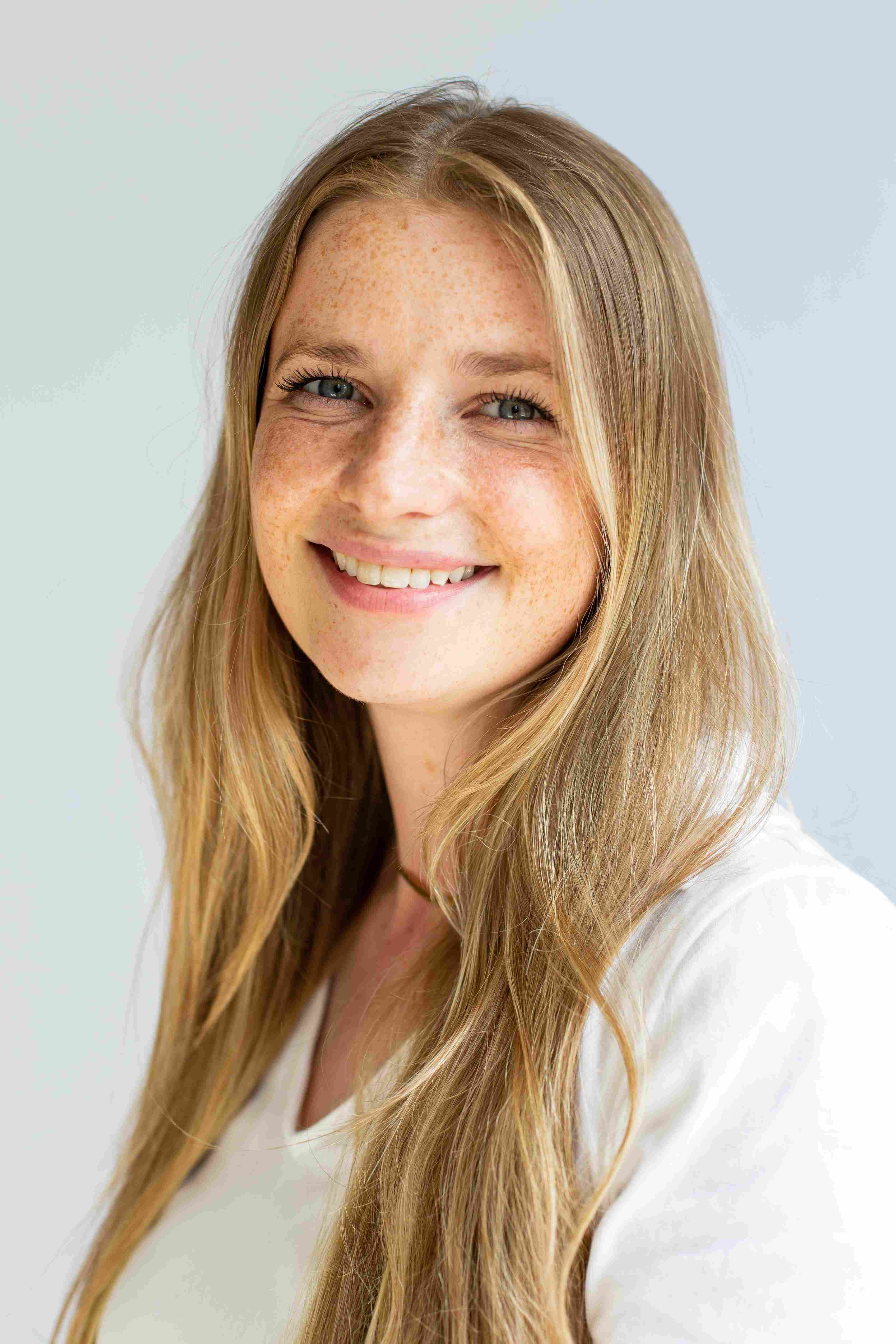 profile shot of smiling Jessica